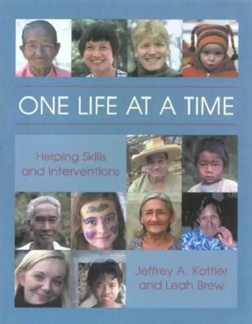 One Life at a Time (English, Jeffrey a. Kottler)