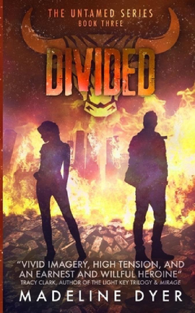Divided (English, Madeline Dyer)