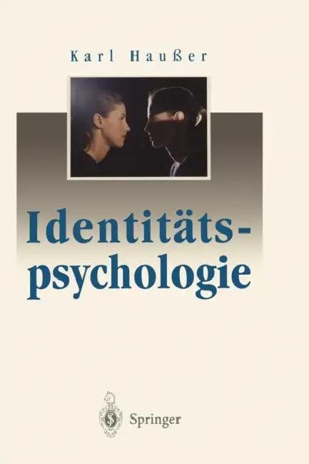 Identitätspsychologie (English, Karl Haußer)