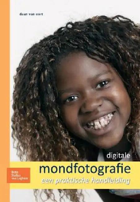 Digitale Mondfotografie (English, Daan Van Oort)