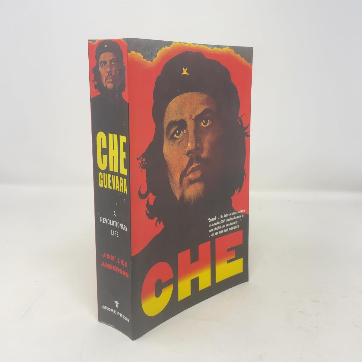 Buy Che Guevara: A Revolutionary Life (English, Paperback, Jon Lee Anderson) Online at Best Price - GlowMirror