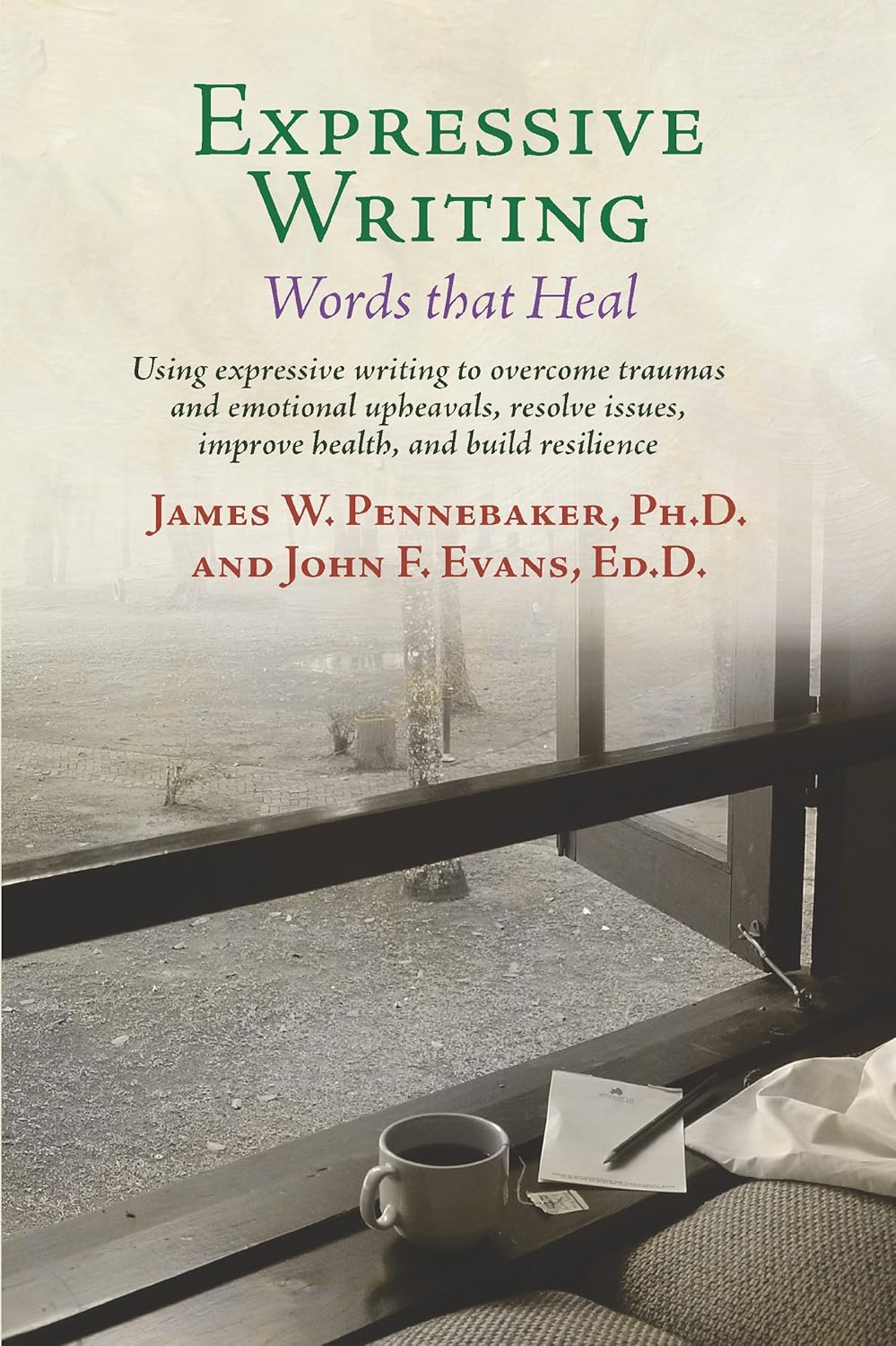 Buy Expressive Writing: Words That Heal (English, Paperback, James W Pennebaker) Online at Best Price - GlowMirror
