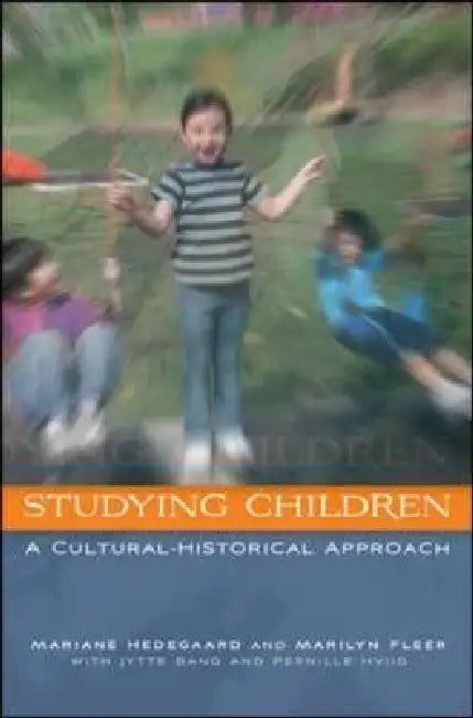 Studying Children (English, Mariane Hedegaard)
